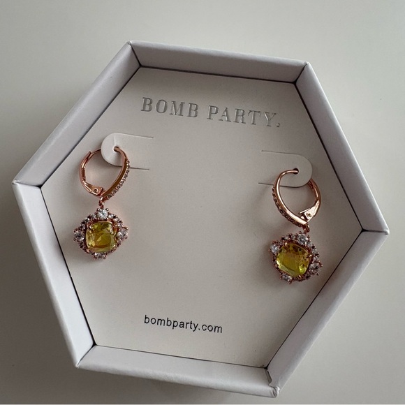 Bomb Party August Mix Bold Spirit Earrings RBP3711 BiColor Peridot Rose Gold - Picture 5 of 9